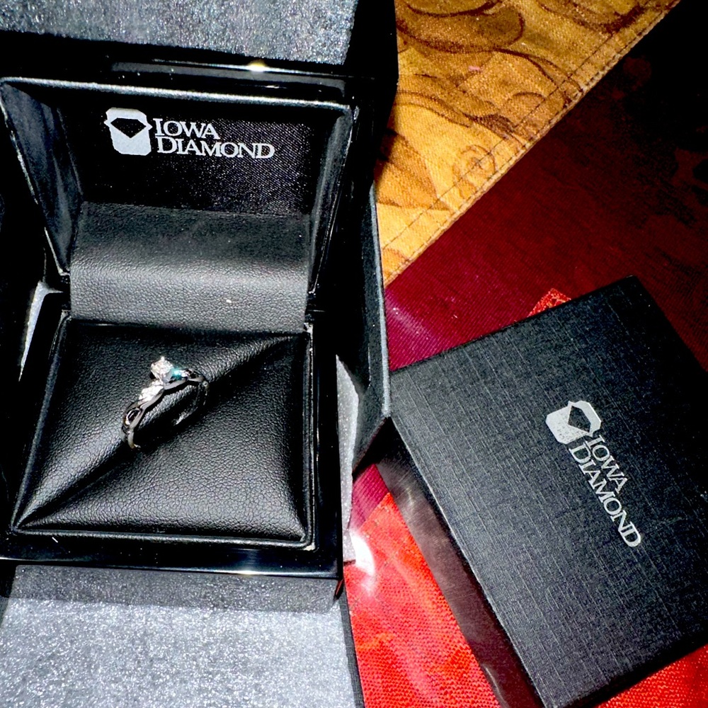 Iowa Diamond Engagement Ring